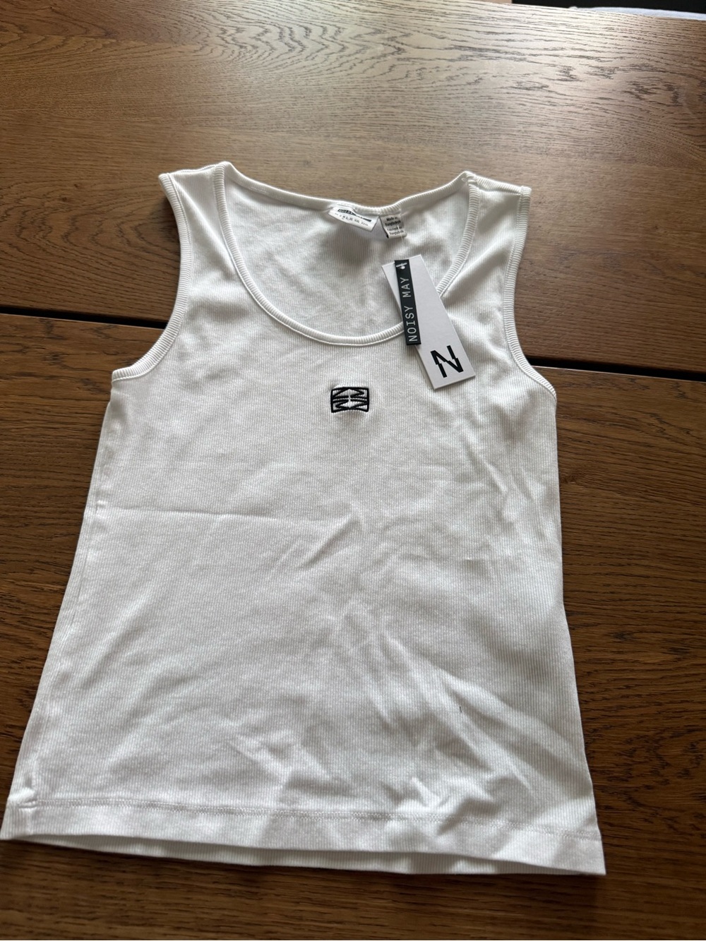 LOEWE tank Top Look alike